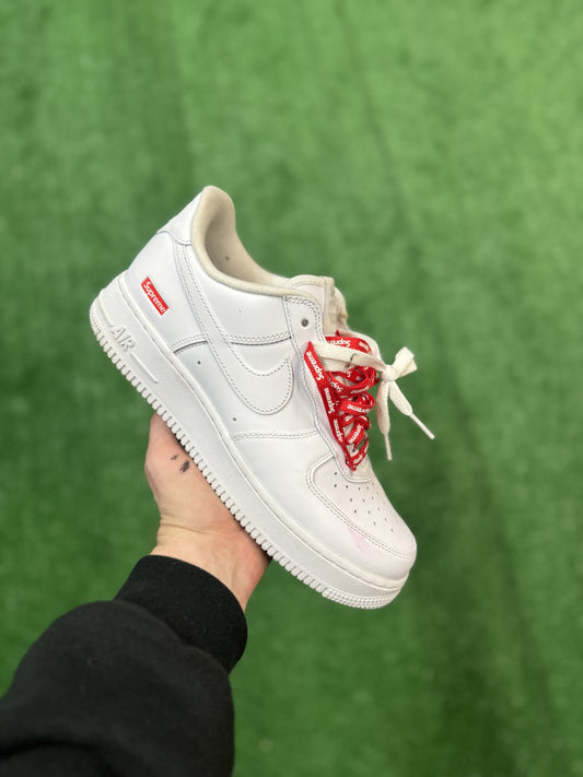 NIKE AF1 SUPREME SZ 8