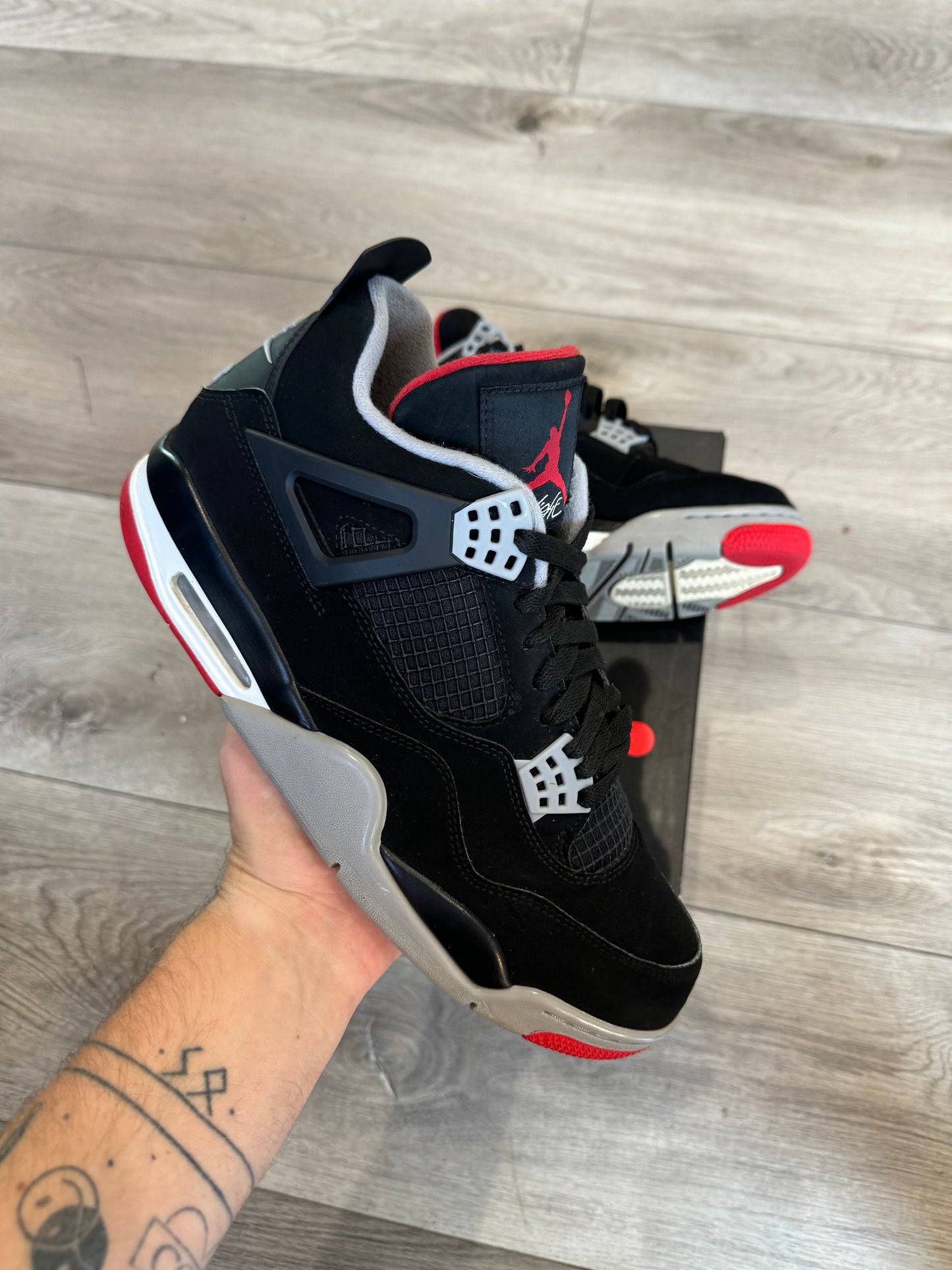 Bred 4 Sz 10